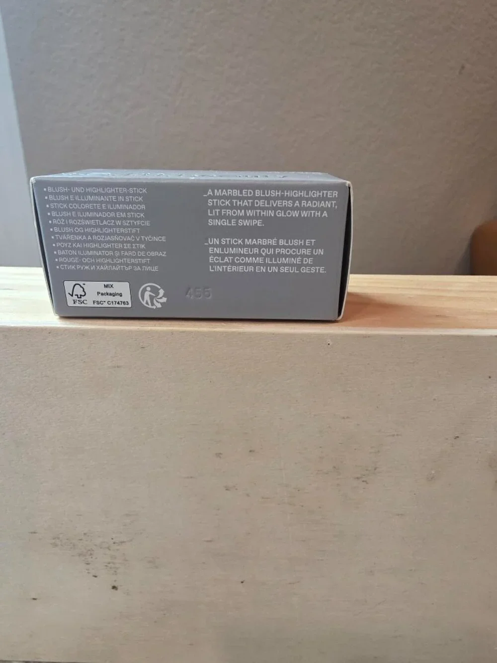 r.e.m. beauty Blush & Highlight Stick Tease NEW